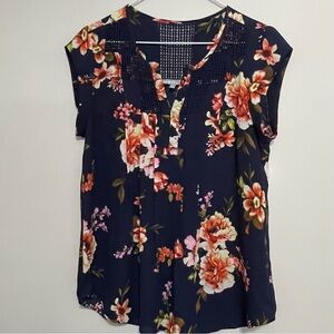 Daniel Rainn Navy Floral Blouse~‎ Size Small ~ Professional ~Great with a jacket
